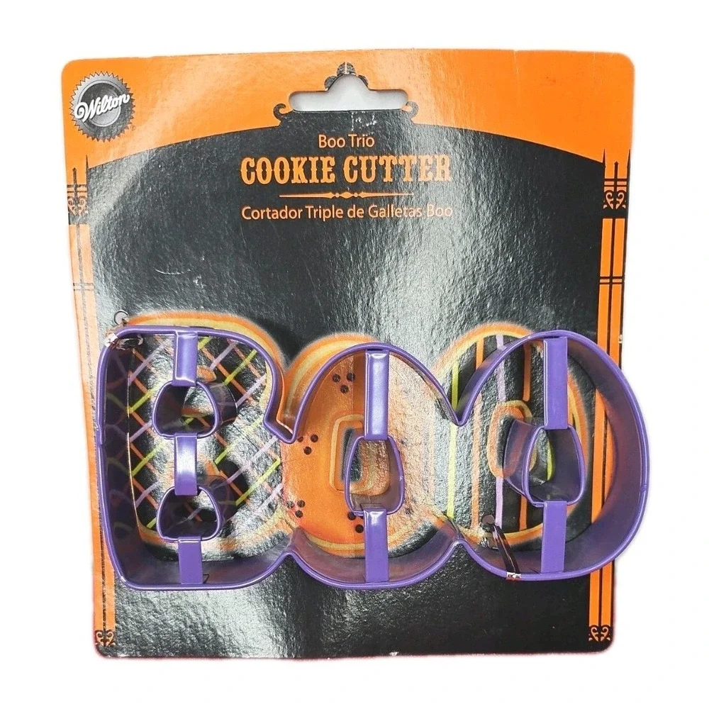 Wilton Halloween Purple BOO Metal Cookie Cutter New 2308-1111 2009 Party‎ Crafts